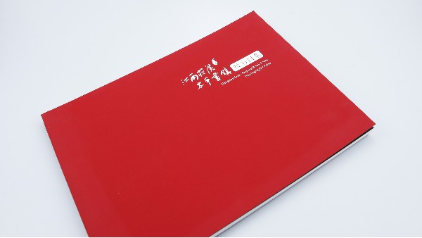 畫冊印刷，企業(yè)展示品牌介紹產(chǎn)品的必備工具-古得堡印刷